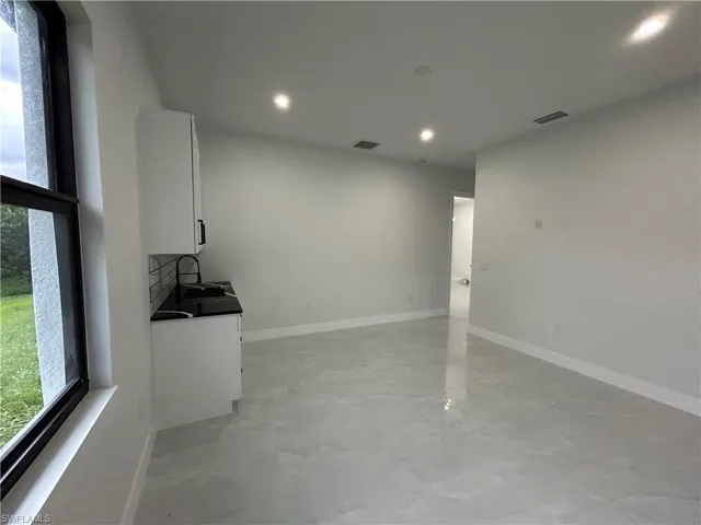 2815 4th St Sw, Lehigh Acres, Florida 33976