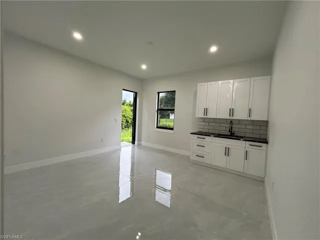 2815 4th St Sw, Lehigh Acres, Florida 33976