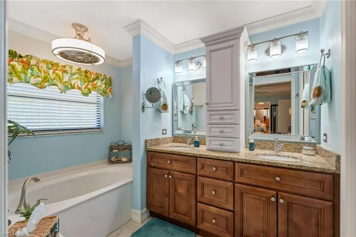 2721 Gleason Pkwy, Cape Coral, Florida 33914