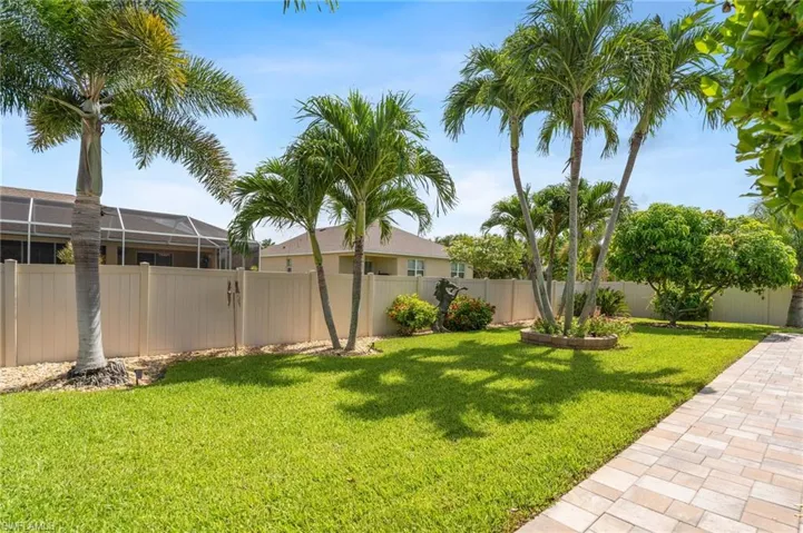 2721 Gleason Pkwy, Cape Coral, Florida 33914