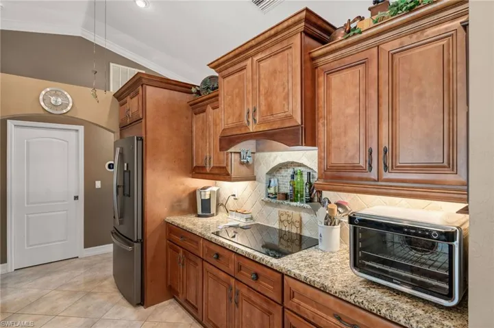 2721 Gleason Pkwy, Cape Coral, Florida 33914