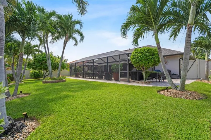 2721 Gleason Pkwy, Cape Coral, Florida 33914