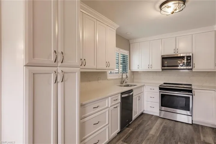 5246  Tower  DR, Cape Coral, FL 33904