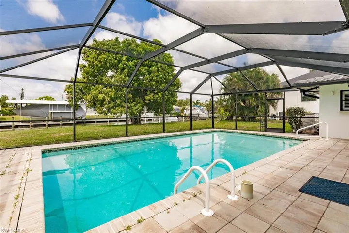 5246 Tower Dr, Cape Coral Fl 33904