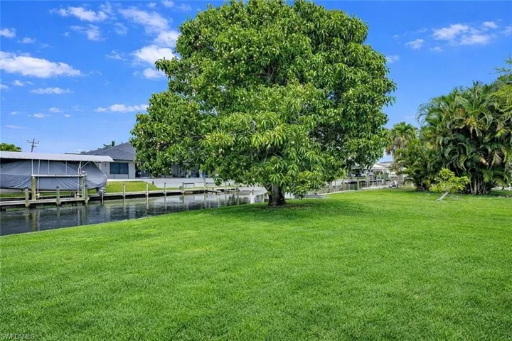 5246 Tower Dr, Cape Coral Fl 33904
