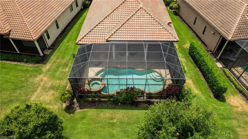 6541  Roma  WAY, Naples, FL 34113