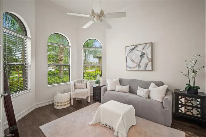 6541  Roma  WAY, Naples, FL 34113