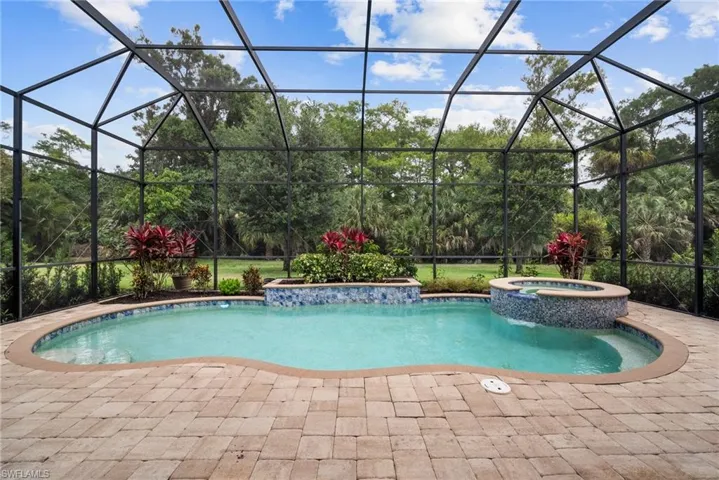 6541  Roma  WAY, Naples, FL 34113