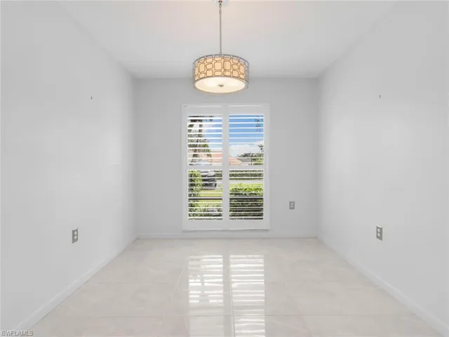 1232 Commonwealth Cir P-103, Naples, Florida 34116