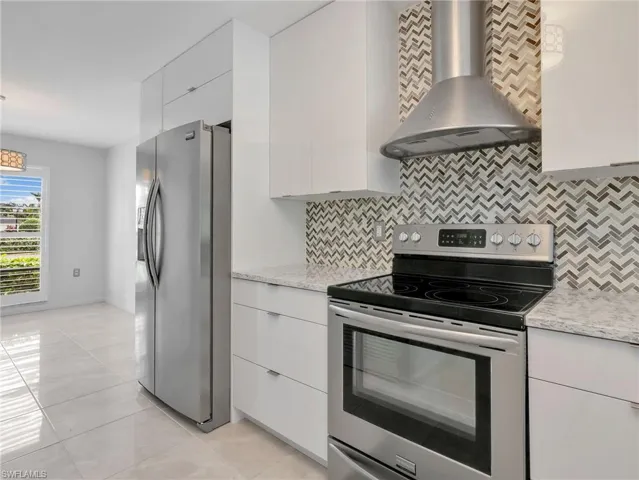 1232 Commonwealth Cir P-103, Naples, Florida 34116