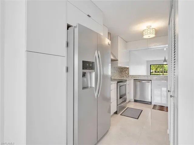 1232 Commonwealth Cir P-103, Naples, Florida 34116
