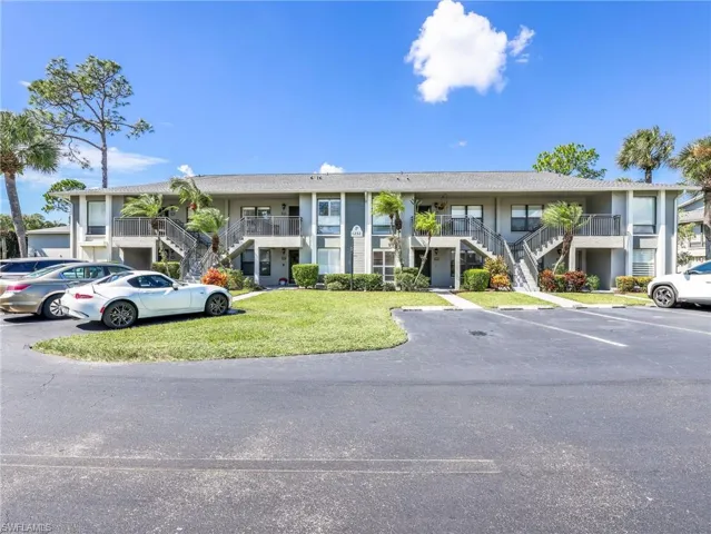 1232 Commonwealth Cir P-103, Naples, Florida 34116