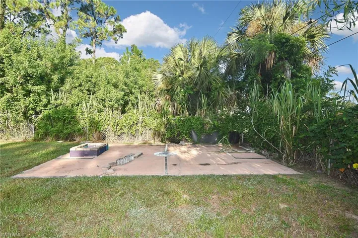 4914  3rd W ST, Lehigh Acres, FL 33971