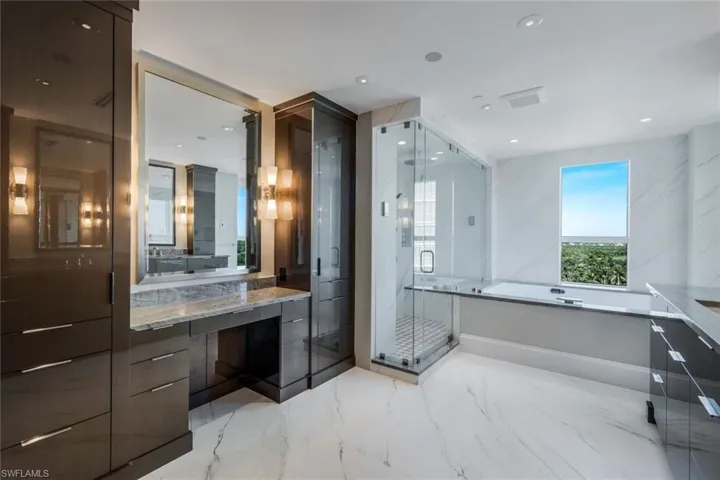 Spa-like Primary Bathroom