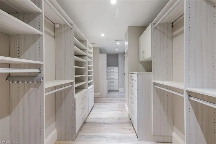 Large well thought-out Custom Closet