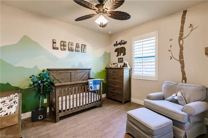 2nd bedroom