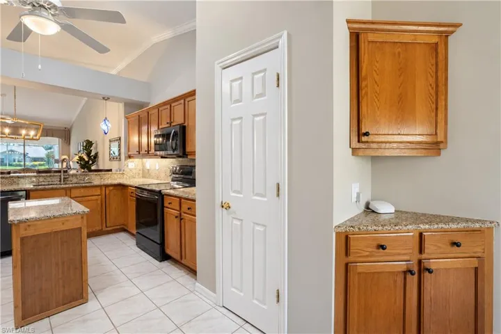 7022 Lone Oak Blvd, Naples, Florida 34109