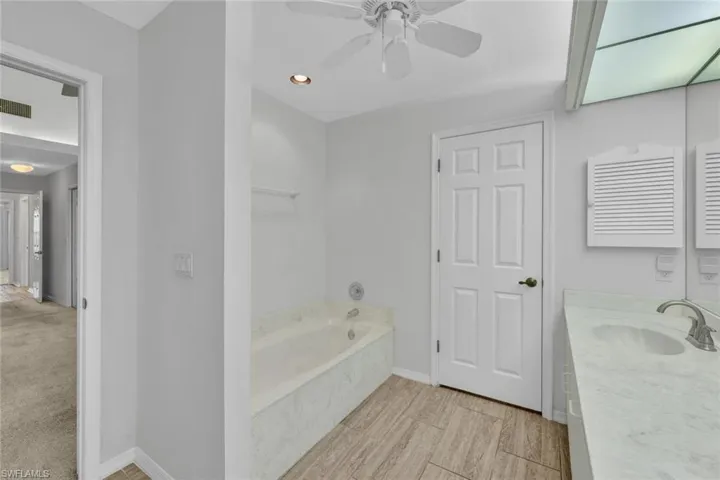 En-suite primary bathroom.
