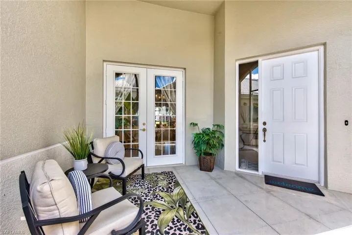 Screened in front porch