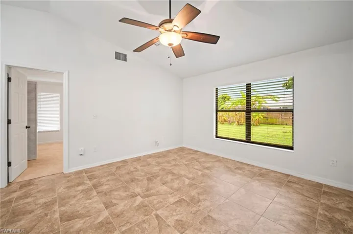 210 Ne 10th Ave, Cape Coral, Florida 33909