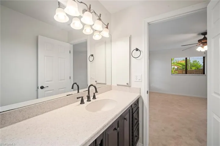 210 Ne 10th Ave, Cape Coral, Florida 33909
