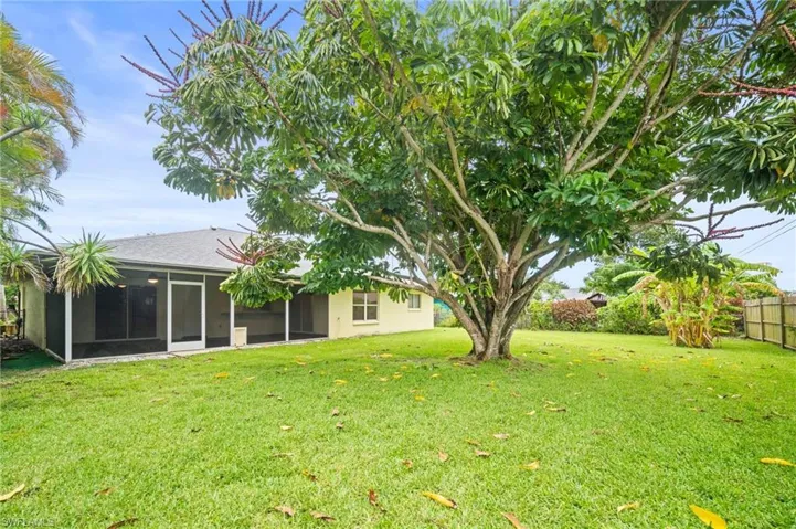 210 Ne 10th Ave, Cape Coral, Florida 33909