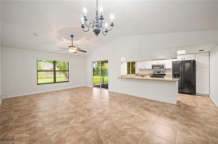 210 Ne 10th Ave, Cape Coral, Florida 33909