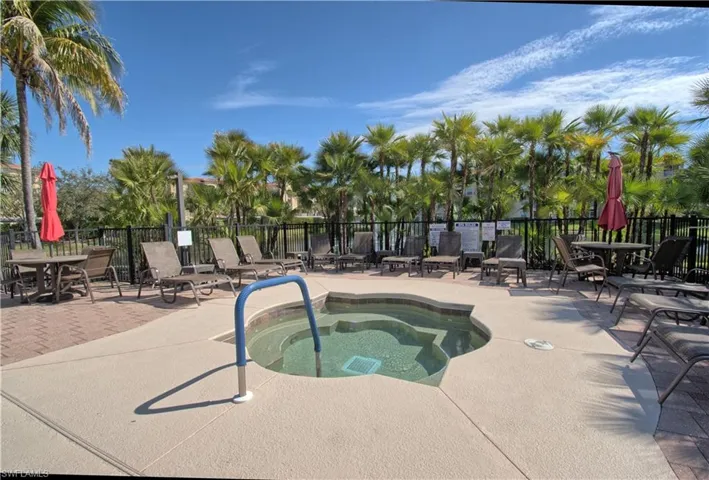 Terraces at Riverwalk hot tub