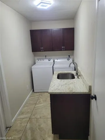 1124 Se 4th St, Cape Coral, Florida 33990
