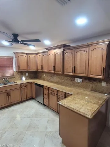 1124 Se 4th St, Cape Coral, Florida 33990