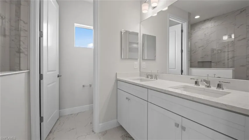 17828  Summerland Key  DR, Fort Myers, FL 33908