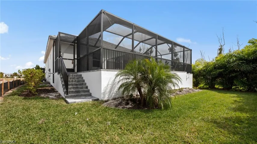17828  Summerland Key  DR, Fort Myers, FL 33908