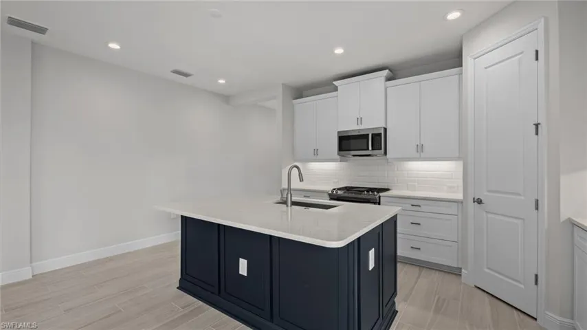 17828  Summerland Key  DR, Fort Myers, FL 33908