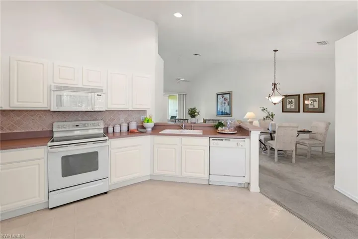 9060 Spring Run Blvd 205, Estero, Florida 34135