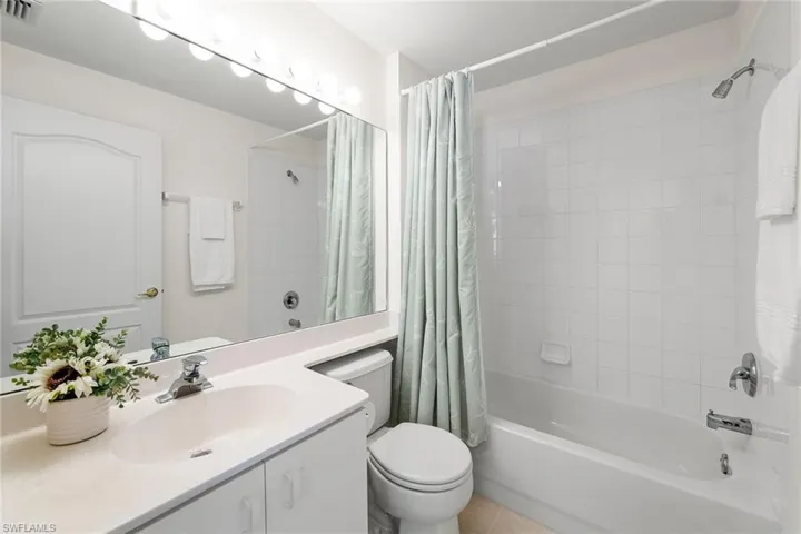 9060 Spring Run Blvd 205, Estero, Florida 34135