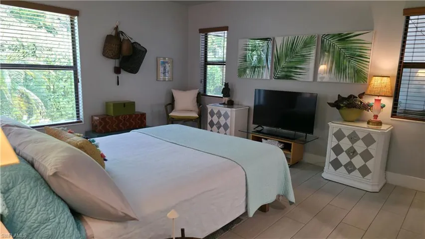 111 Bahama Ave, Marco Island, Florida 34145