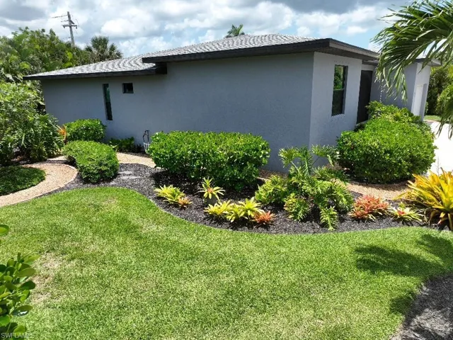 111 Bahama Ave, Marco Island, Florida 34145