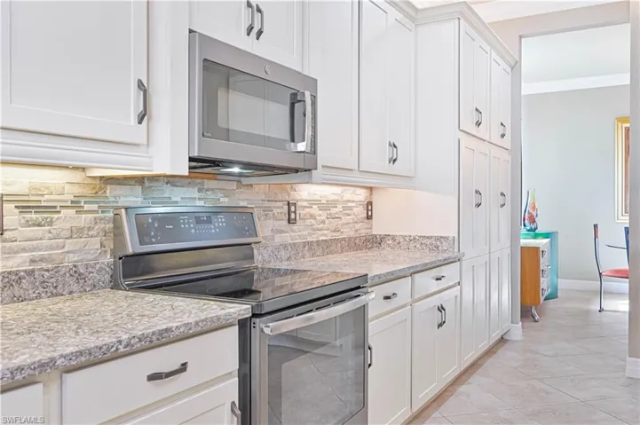 11663  Oakwood Preserve  PL, Fort Myers, FL 33913