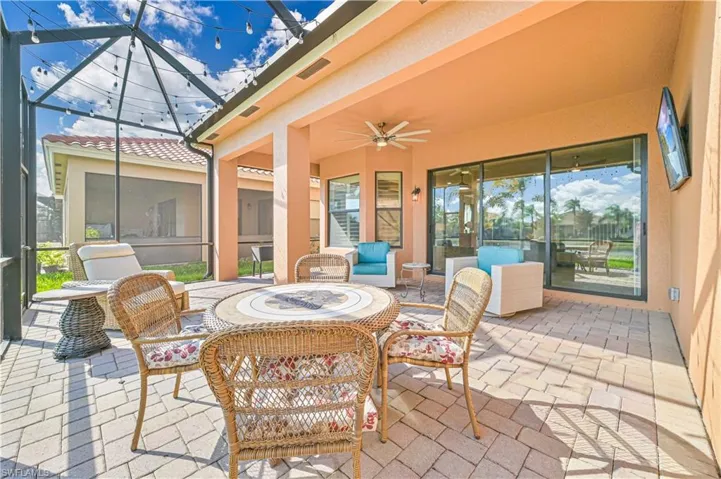 11663  Oakwood Preserve  PL, Fort Myers, FL 33913