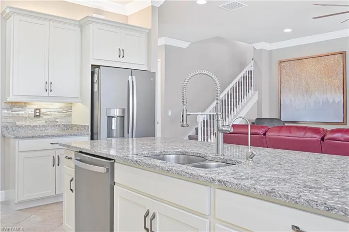11663  Oakwood Preserve  PL, Fort Myers, FL 33913