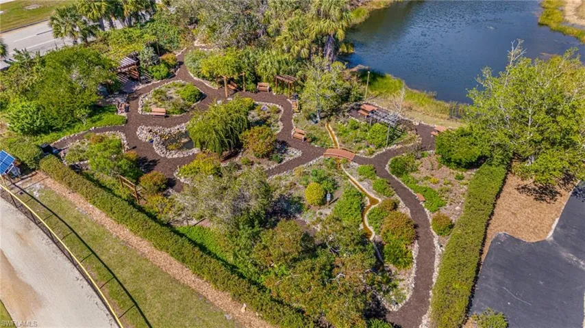 10508  Azzurra  DR, Fort Myers, FL 33913
