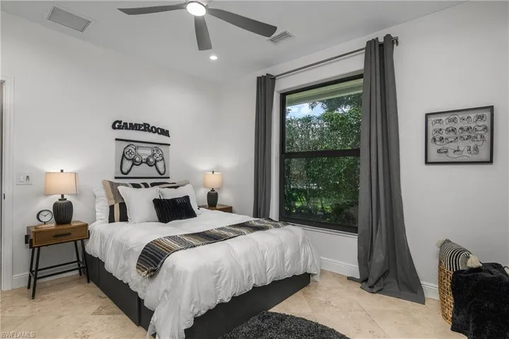 Guest Room1