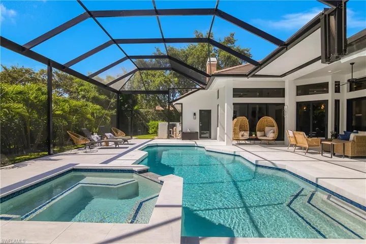 Pool & Spa