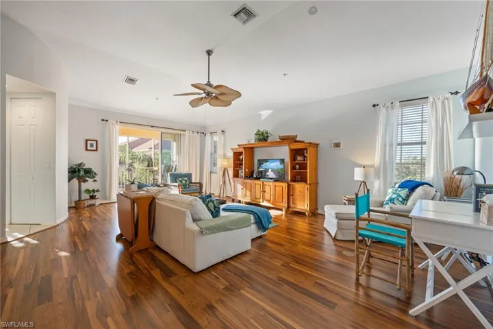 1121 Van Loon Commons Cir 305, Cape Coral, Florida 33909