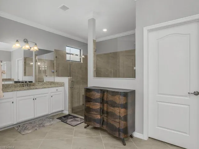17575 Kinzie Ln, Estero, Florida 33928