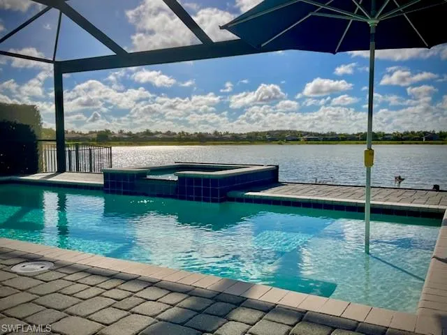 Lakeside Custom Pool