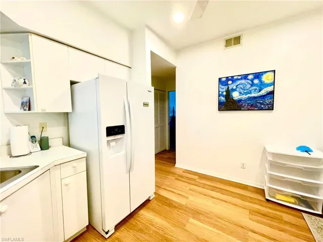 685 Windsor Sq 101, Naples, Florida 34104
