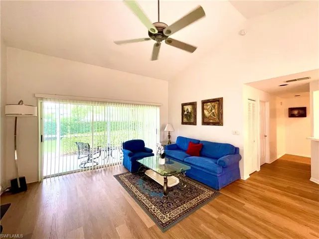 685 Windsor Sq 101, Naples, Florida 34104