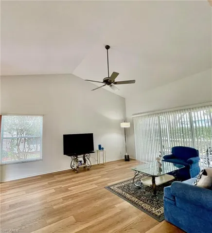 685 Windsor Sq 101, Naples, Florida 34104
