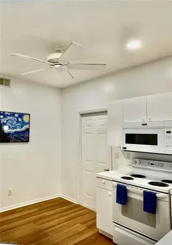 685 Windsor Sq 101, Naples, Florida 34104